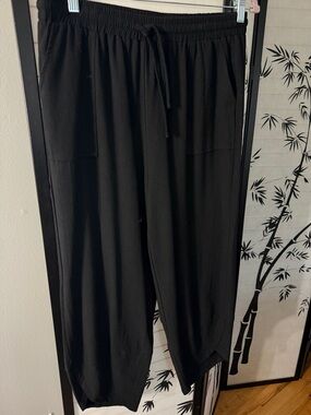 Relaxed Black Drawstring Lounge Pants
